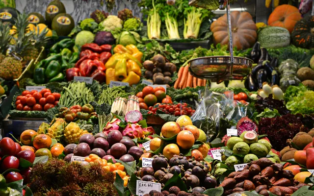 frutta e verdura in vendita